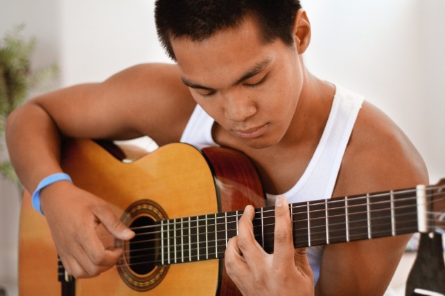 Acoustic Guitar Acoustic Guitar